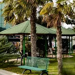 Univers Laç Hotel 4*