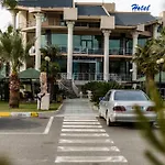Hotel Univers Laç 4*