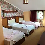 Univers Laç 4* Fushe Milot