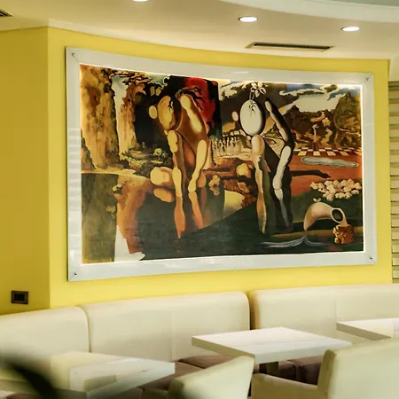 Univers Hotell