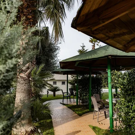 Univers Hotell Fushe Milot