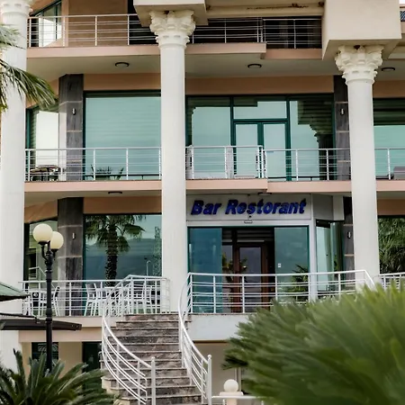 Univers Hotell