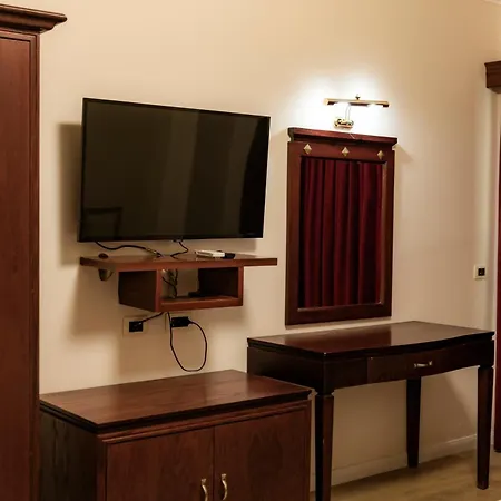 Univers Laç Fushe Milot