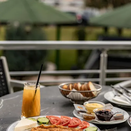 Univers Laç Fushe Milot