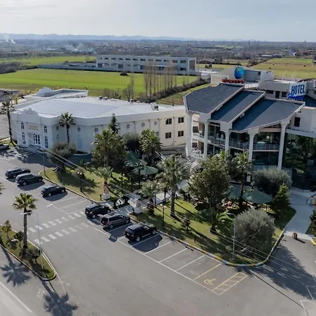 Univers Laç Hotel Fushe Milot