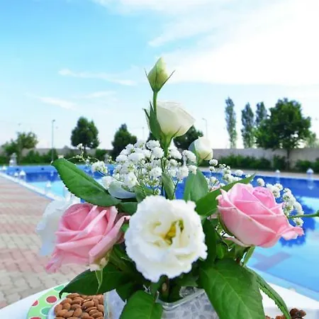 Univers Laç Hotel Fushe Milot